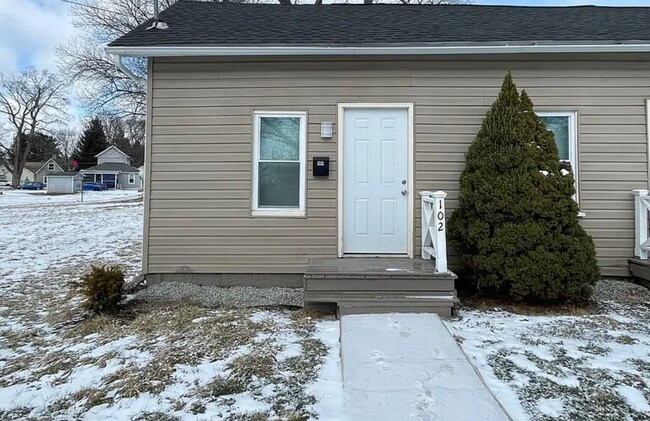 102 Chestnut St, Unit 102