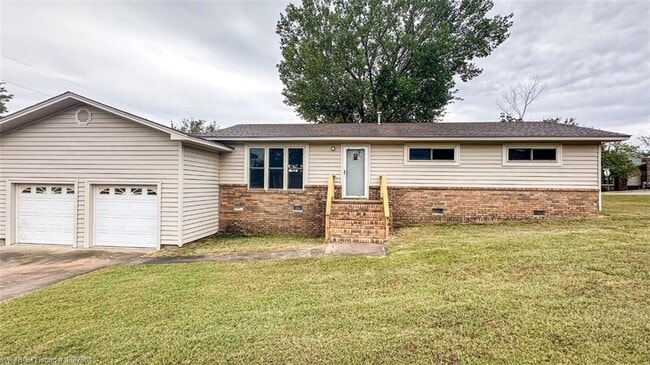 property at 525 W Gary St