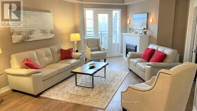 3351 Cawthra Rd in Mississauga, ON - Building Photo - Building Photo