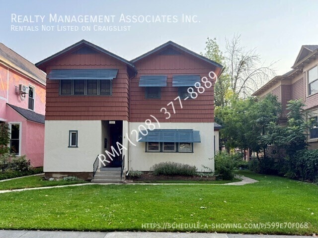 property at 712 W Franklin St