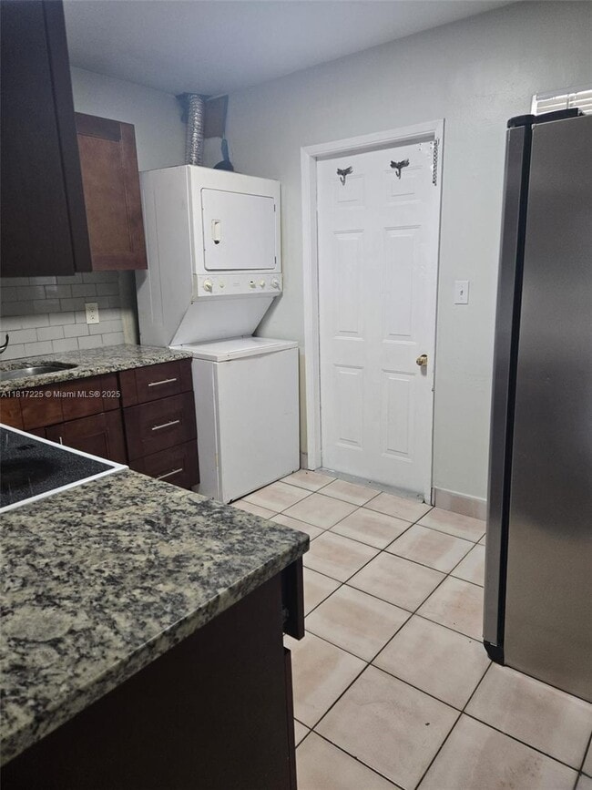 9203 NW 38th Dr in Coral Springs, FL - Building Photo - Building Photo