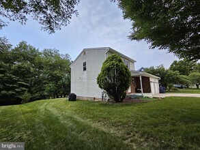 6 Anthony Ln in Lawrence Township, NJ - Building Photo - Building Photo