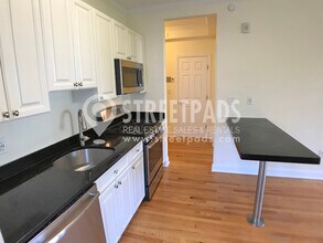 65 Langdon St, Unit 12 in Cambridge, MA - Foto de edificio - Building Photo