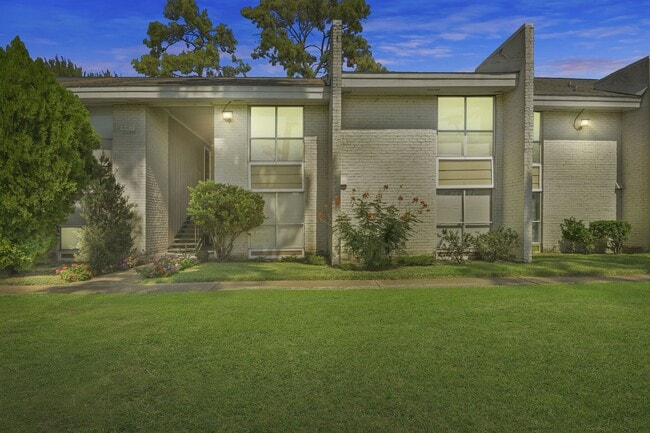 property at 1950 Spenwick Dr