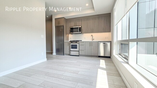 110-18A 18a St NW in Calgary, AB - Building Photo - Building Photo