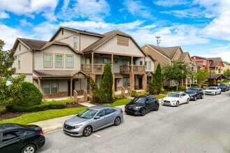 The Station Alafaya in Oviedo, FL - Foto de edificio - Building Photo