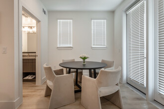 Residences at Kingwood in Kingwood, TX - Building Photo - Interior Photo