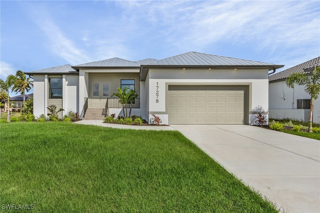 17278 Comingo Ln in Punta Gorda, FL - Building Photo