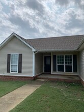 2124 Manchester Dr in Jonesboro, AR - Building Photo - Building Photo