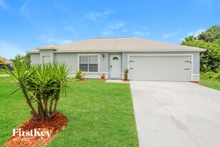 1992 Tranter Ave SE in Palm Bay, FL - Building Photo