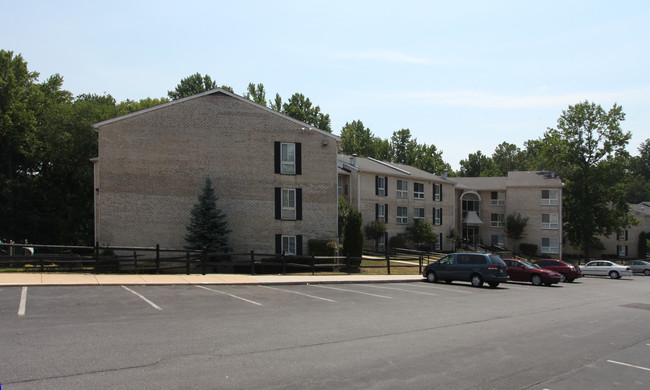 Imperial Gardens in Suitland, MD - Building Photo - Building Photo