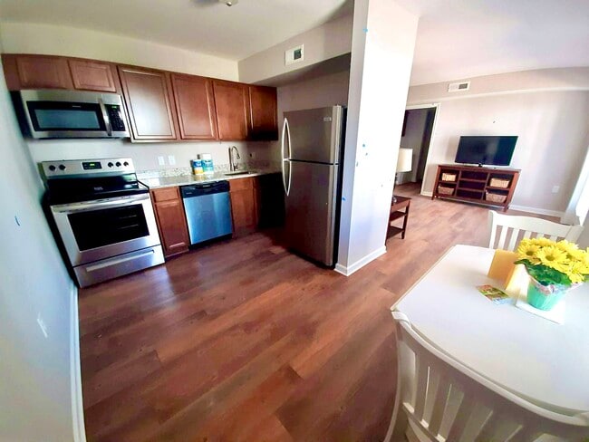 1211 Villa Ln, Unit B in Charlottesville, VA - Building Photo - Building Photo