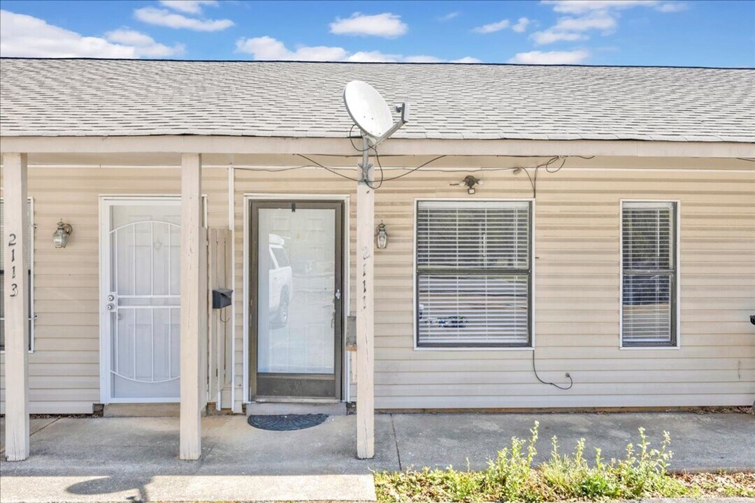 2111 Pentland Dr in Birmingham, AL - Building Photo