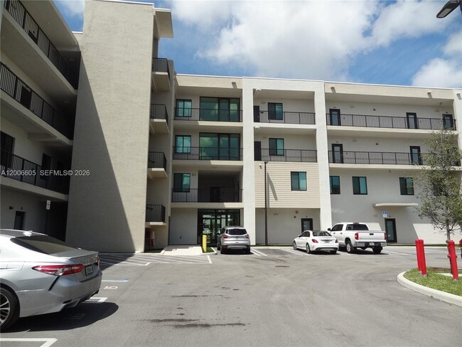 4670 NW 84th Ave in Doral, FL - Building Photo - Building Photo