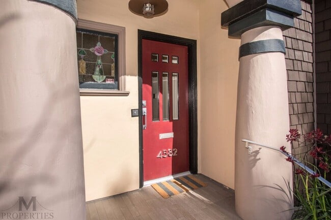 4582 19th St in San Francisco, CA - Building Photo - Building Photo