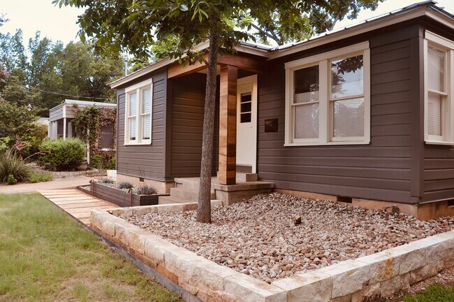 1306 Oxford Ave in Austin, TX - Building Photo - Building Photo