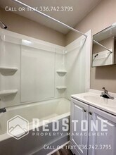 708 Brown Bear Dr in Burlington, NC - Building Photo - Building Photo