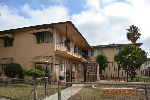 England Apartments in Inglewood, CA - Foto de edificio