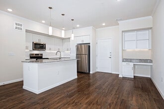 Mariposa Scott and White 55+ Apartment Homes in Temple, TX - Building Photo - Building Photo