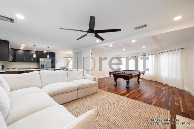 561 Seaview Pl in Vista, CA - Building Photo - Building Photo