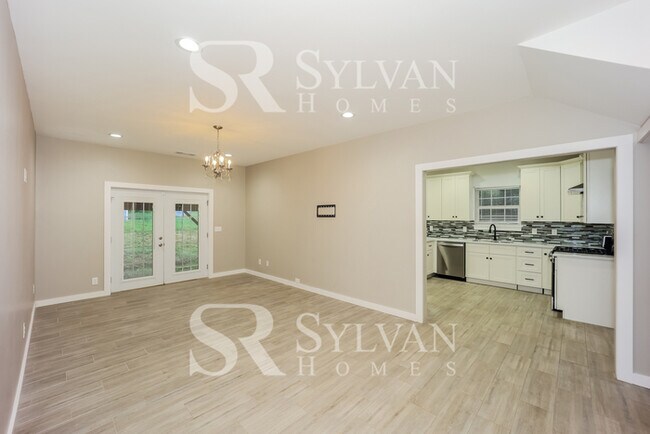 155 Northwood Rd in Tyrone, GA - Foto de edificio - Building Photo