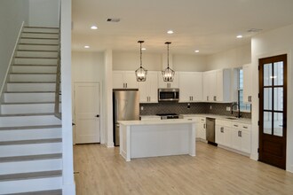 6426 Highland Pine Ln in Houston, TX - Building Photo - Building Photo