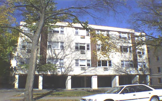 815 Reba Pl Apartments