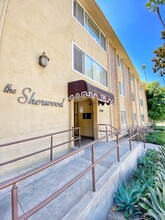 The Sherwood in Glendale, CA - Building Photo - Building Photo