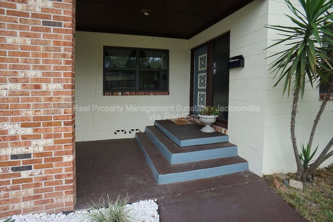 7477 Greenway Dr in Jacksonville, FL - Building Photo - Building Photo