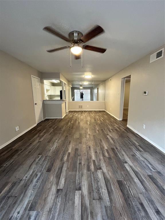 2100 Winrock Blvd in Houston, TX - Building Photo - Building Photo