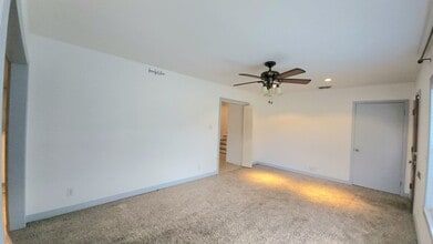 1635 Sam Houston Dr in Harlingen, TX - Building Photo - Building Photo