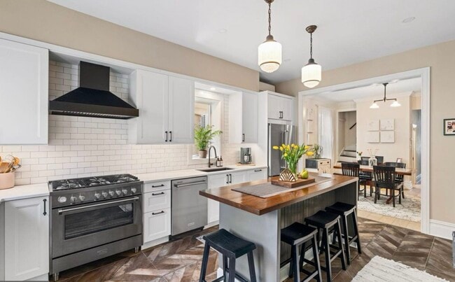 property at 1416 S 9th St