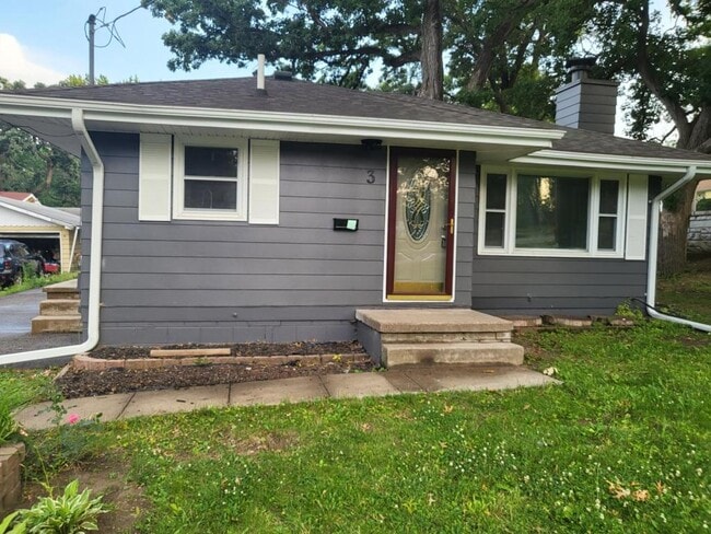 property at 3 E Bell Ave