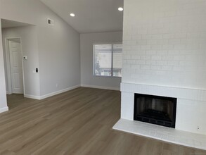 6027 Cirrus St in San Diego, CA - Building Photo - Building Photo