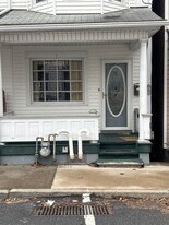 2 S Vine St in Shamokin, PA - Building Photo