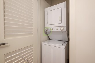 91 W Kinzie St in Chicago, IL - Foto de edificio - Building Photo