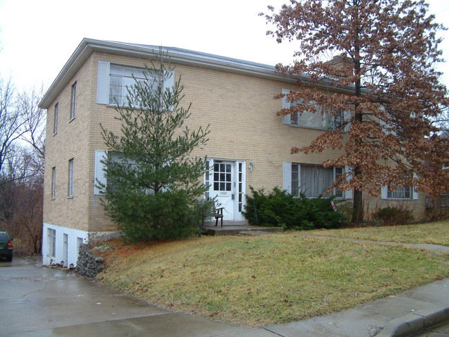 2403 Carlisle Ave in Fort Mitchell, KY - Building Photo - Building Photo