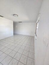 12359 First St in Ft. Myers, FL - Building Photo - Building Photo