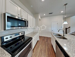 527 Pine Terrace Dr in Ruskin, FL - Building Photo - Building Photo