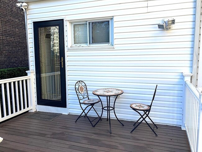 property at 284 Magnolia Ave