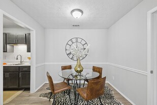 Berkeley Landing Apartments in Duluth, GA - Building Photo