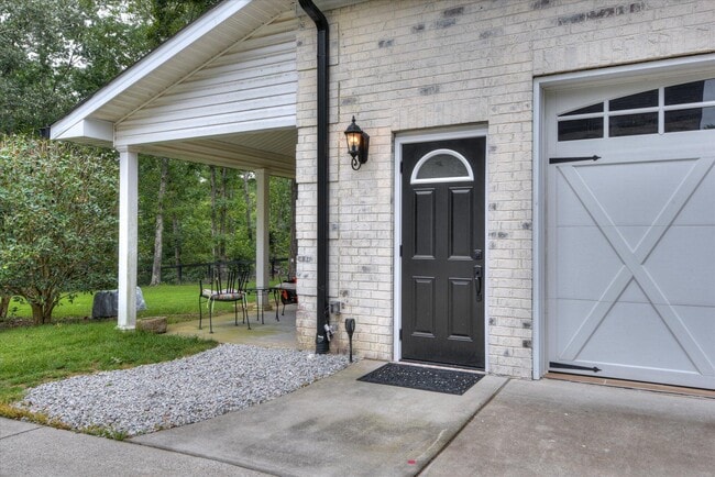 651 Oak Meadow Ln in Aiken, SC - Building Photo - Building Photo