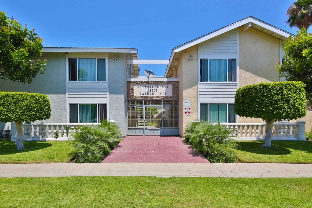 JP Apartments in Garden Grove, CA - Foto de edificio