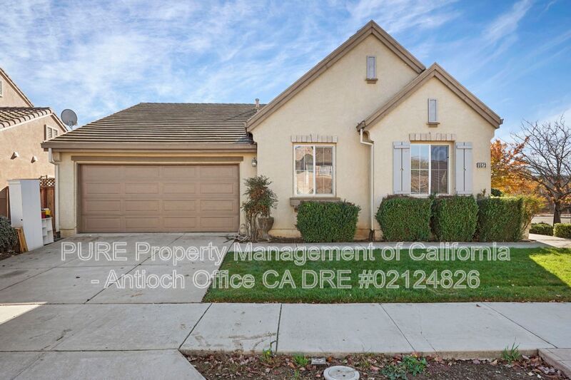 5573 Leitrim Way in Antioch, CA - Building Photo