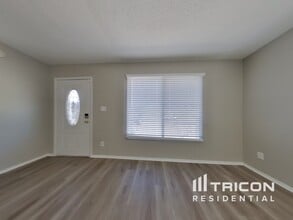 3827 W Gelding Dr in Phoenix, AZ - Building Photo - Building Photo