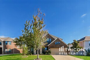 13 Center Ct in Heath, TX - Building Photo