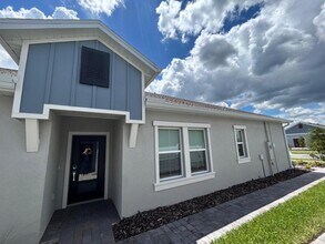 4341 Curacao Pl in Poinciana, FL - Building Photo - Building Photo