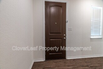 14712 Gecko Lndg in San Antonio, TX - Building Photo - Building Photo