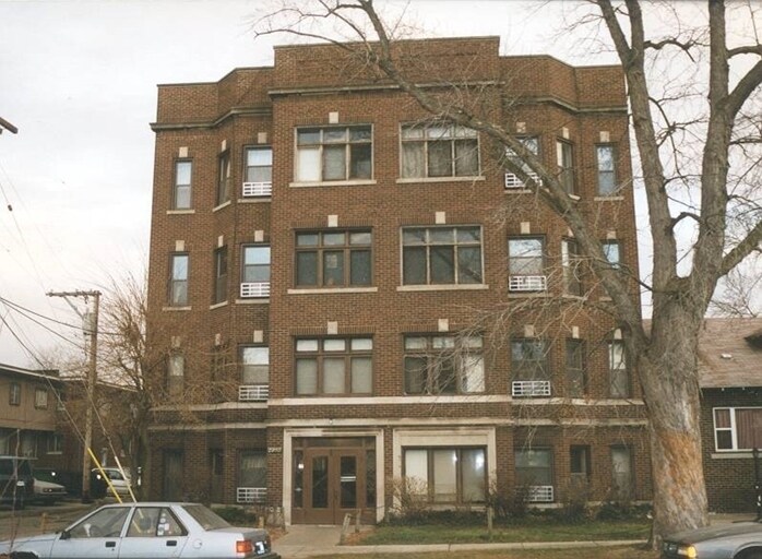 5945 Hyslop Pl in Hammond, IN - Foto de edificio