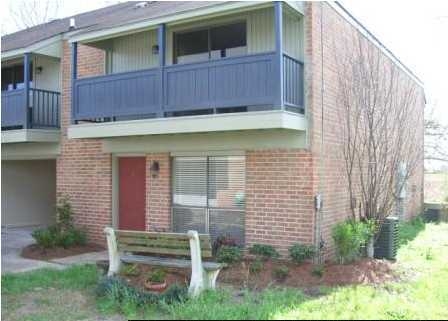 8036 Bayou Fountain Ave in Baton Rouge, LA - Foto de edificio